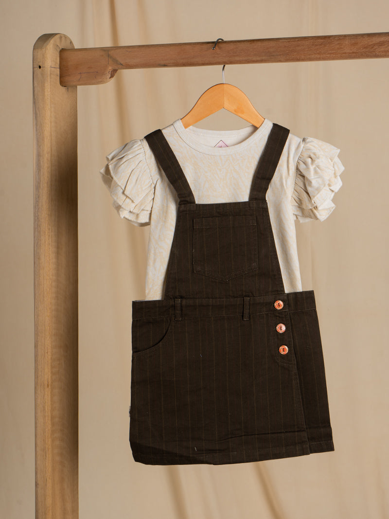 Vintage-Inspired Pinafore Dress with Ruffle Sleeve Top